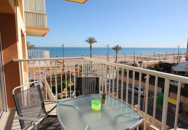 Apartamento en El Campello - Sunrise Apartment - Muchavista Beach Views, Sleeps