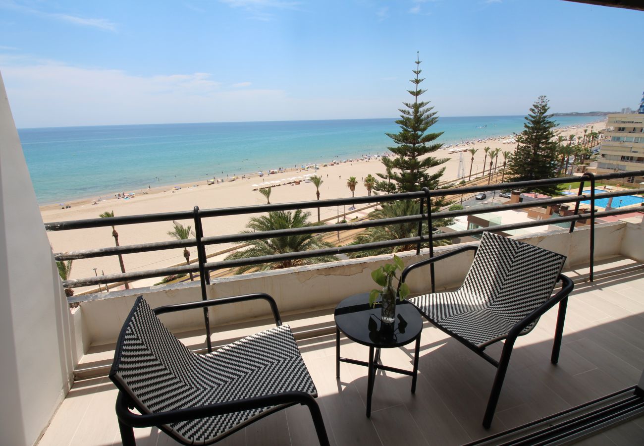 Apartamento en El Campello - loft/ Amaneceres de Ensueño – Primera Línea de Pla