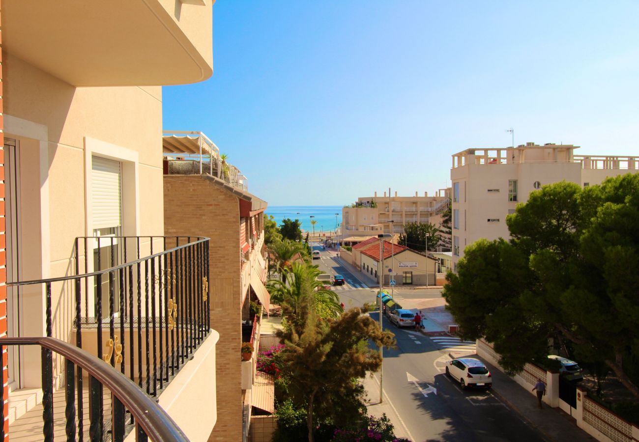 Studio in El Campello - APARTAMENTO SOL Y LUZ 2 Studio in El Campello - APARTAMENTO SOL Y LUZ 2