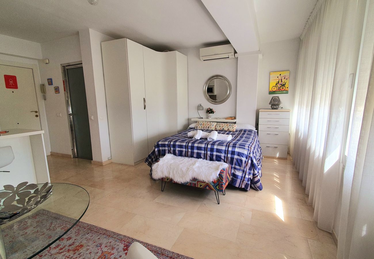 Studio in Alicante / Alacant - LOFT POSTIGUET BEACH Studio in Alicante / Alacant - LOFT POSTIGUET BEACH